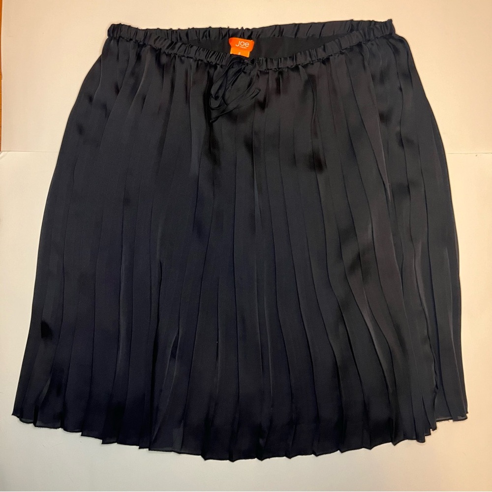 Joe Fresh Black Satin Pleated Skirt